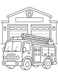 Brandweerwagen bij de brandweerkazerne